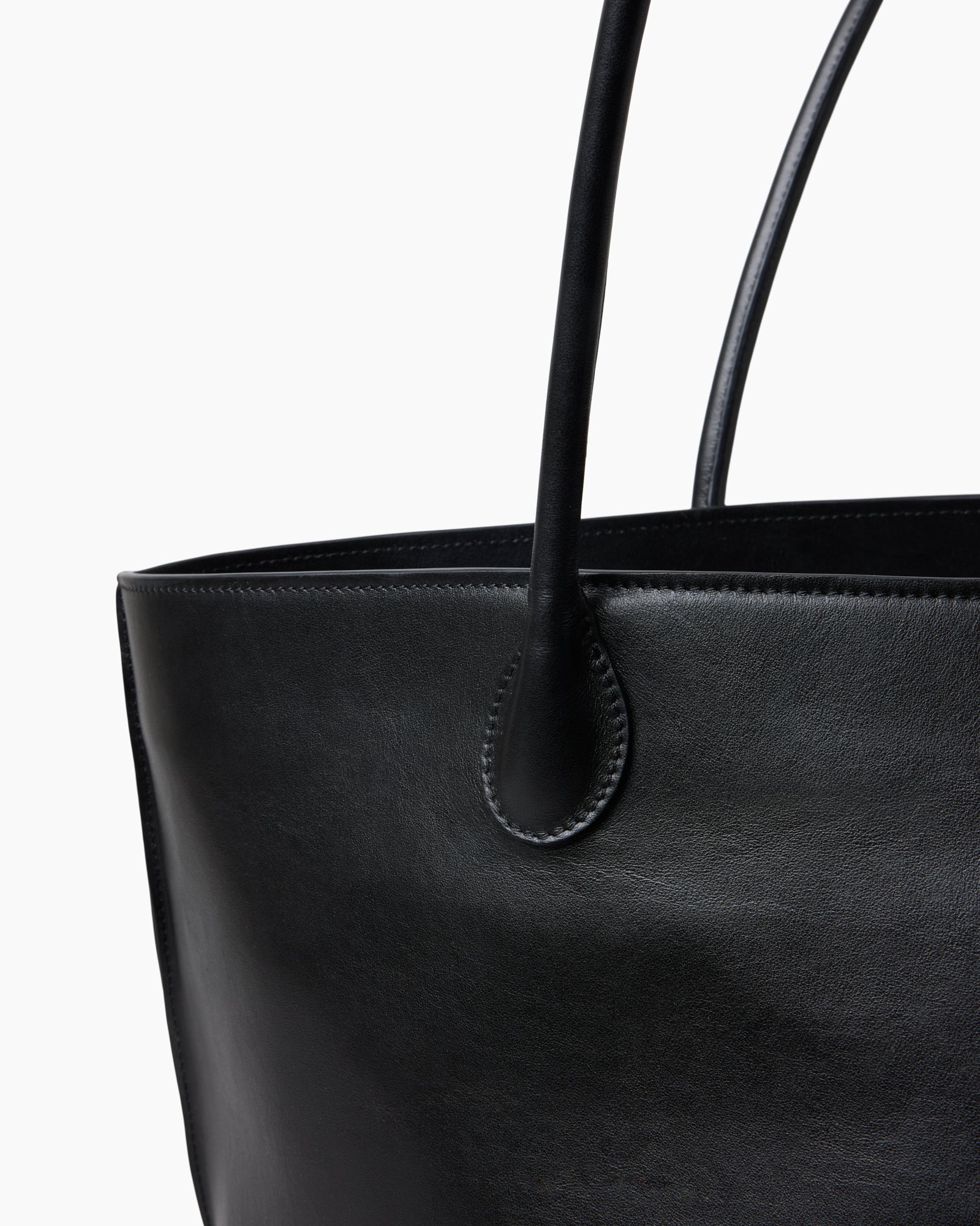 The Eva Weekend Tote