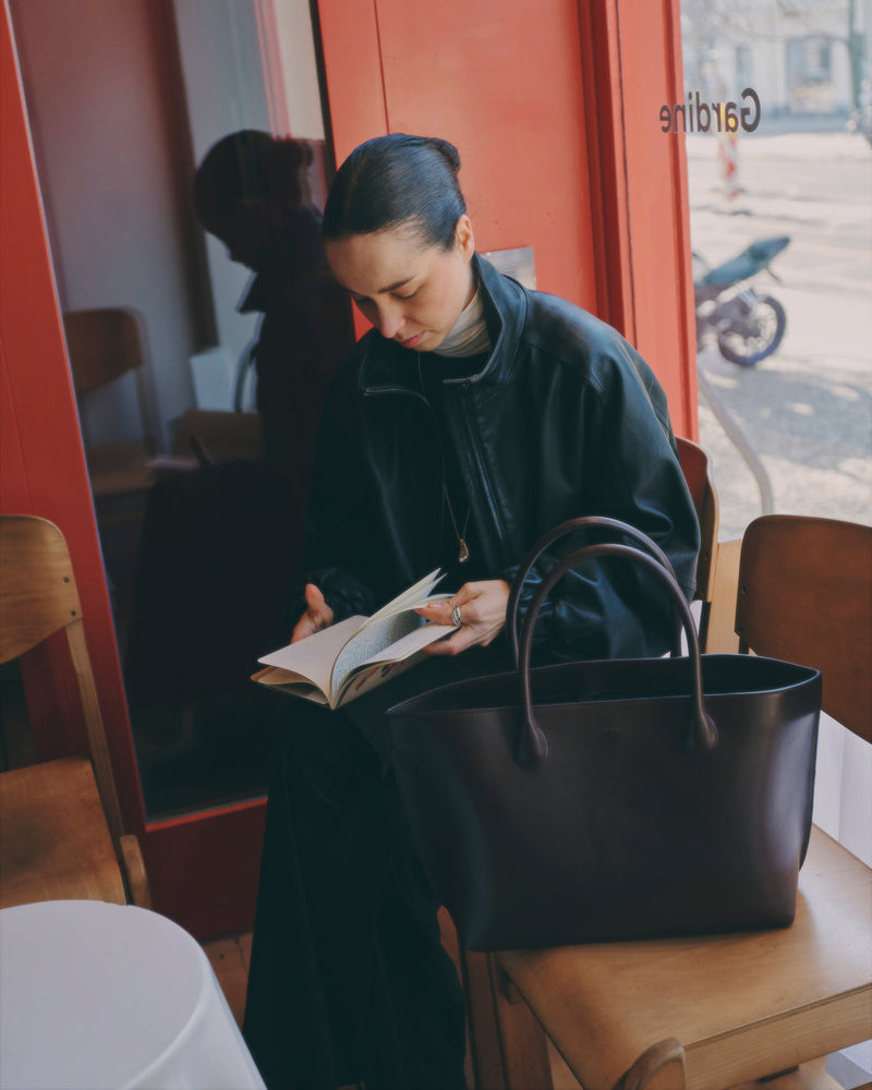 In Conversation with Lola Fröbe