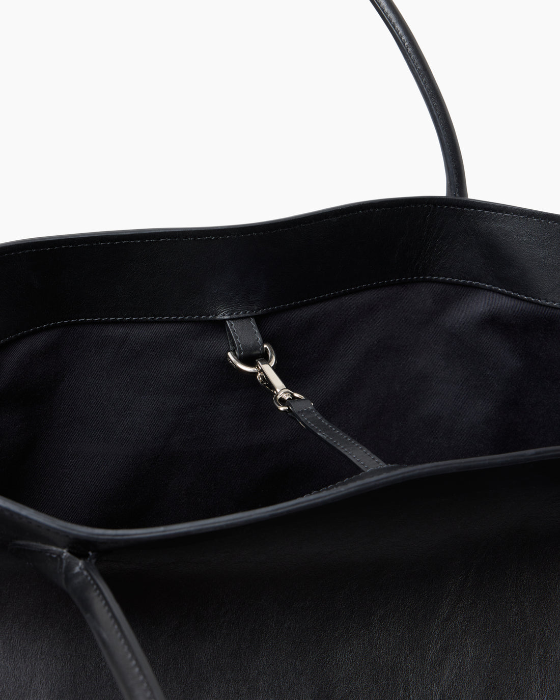 The Eva Weekend Tote